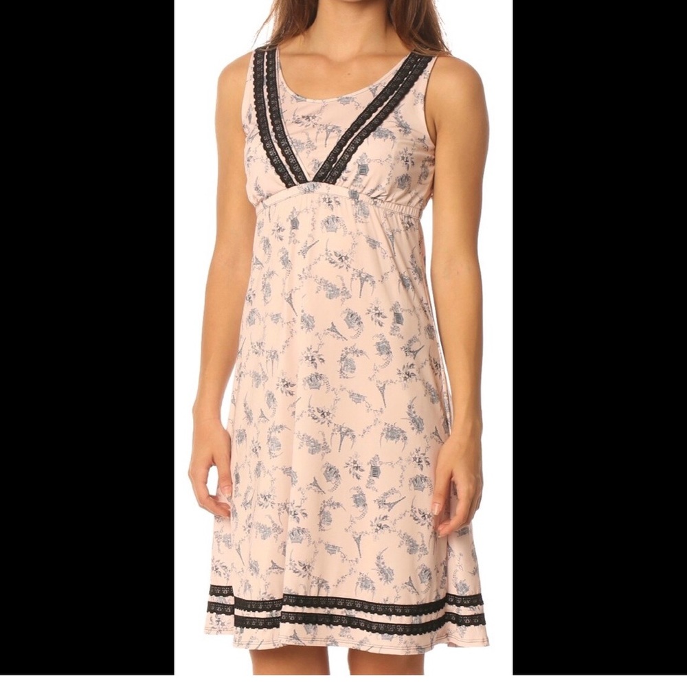Maternity Paris Print Nursing Gown Medium